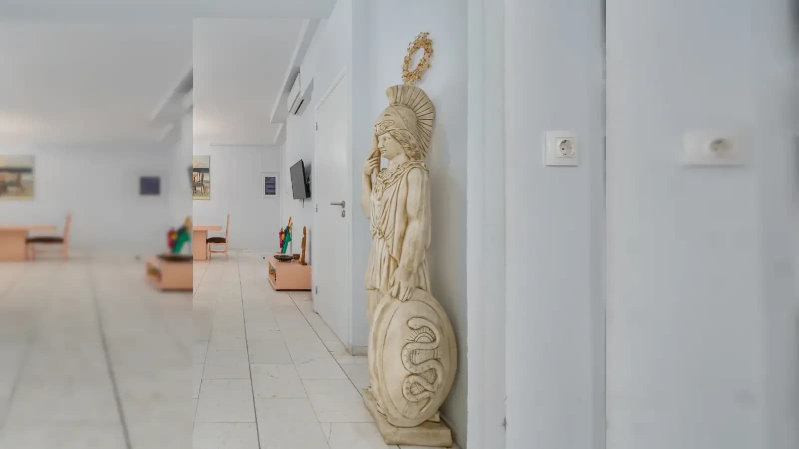 Квартира с 3 спальнями в Афинах, Илиуполи